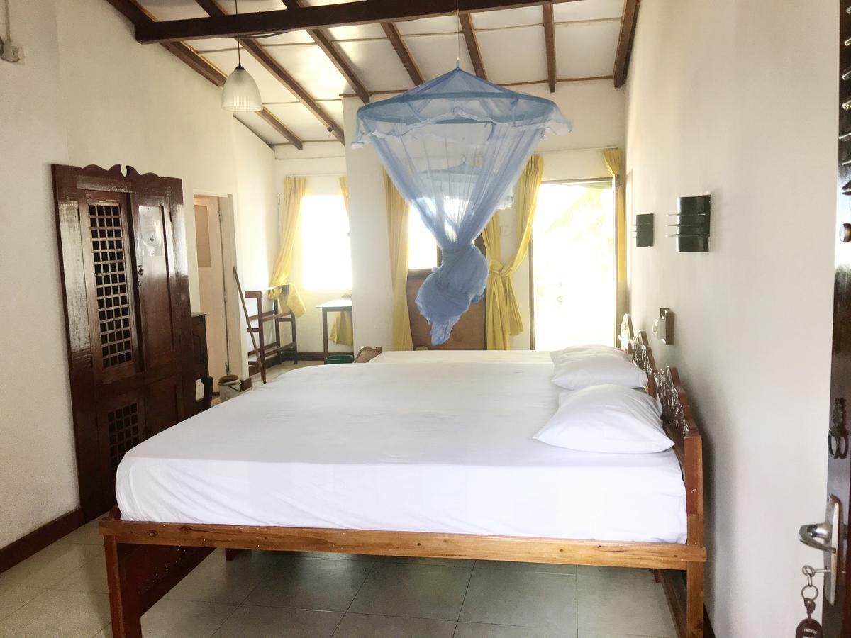 Dephani Beach Hotel Negombo Kültér fotó