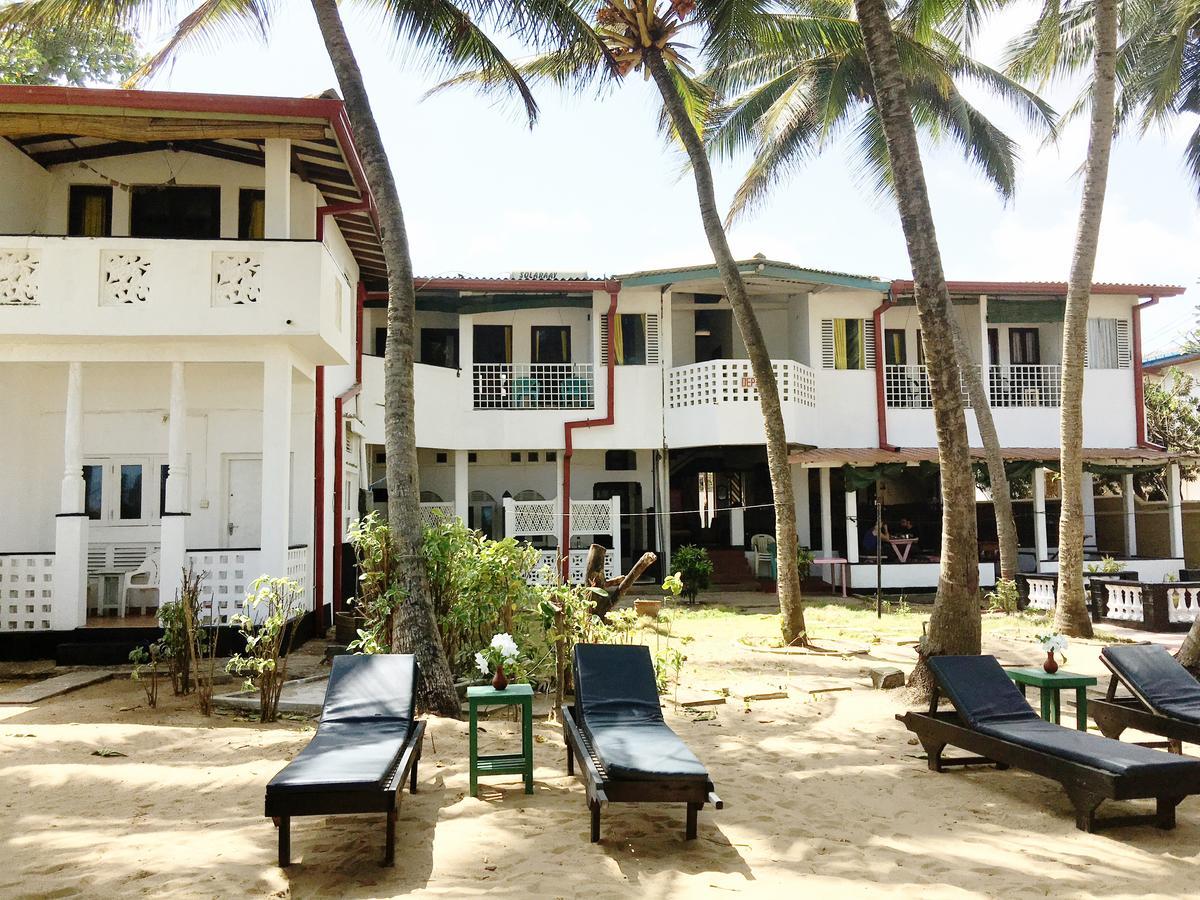 Dephani Beach Hotel Negombo Kültér fotó